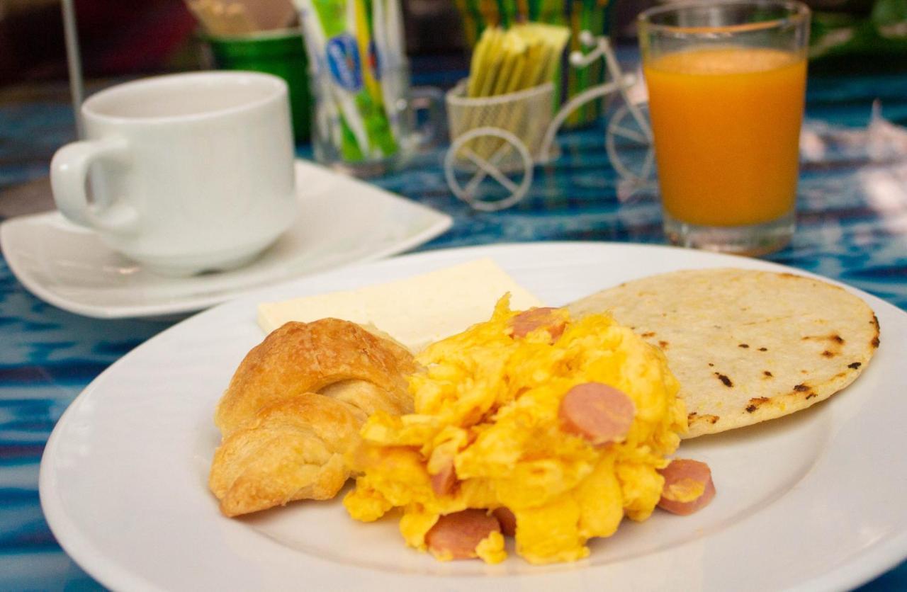 Hotel Bolivariana Plaza Medellin Luaran gambar
